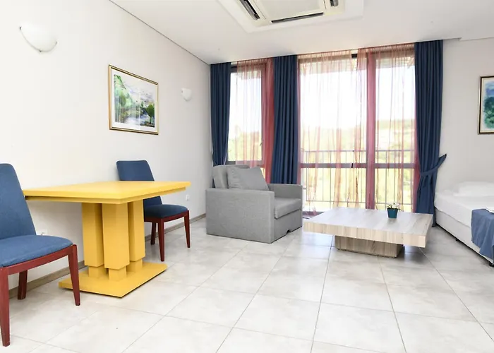 Resort Complex Perpera 3*